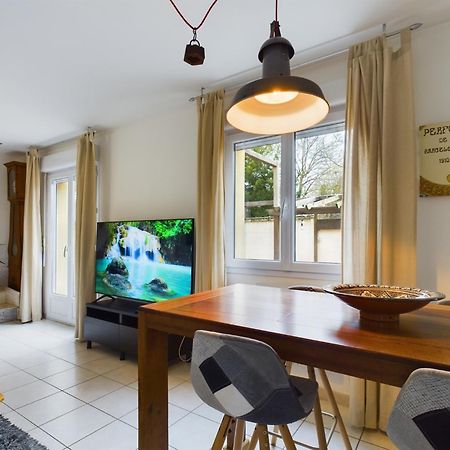Maison Cosy - Jardin Privatif - Proche Magasin D'Usine Пон-Сент-Марі Екстер'єр фото