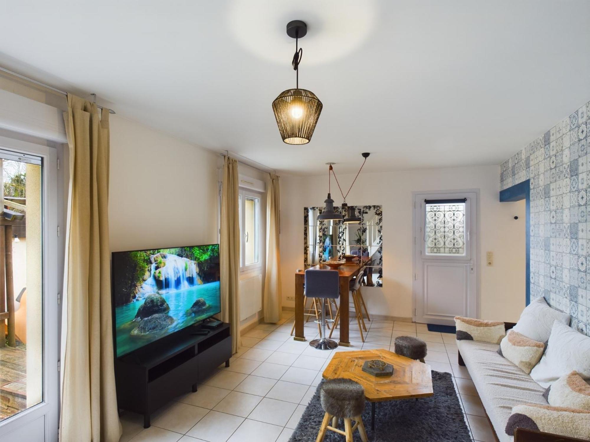 Maison Cosy - Jardin Privatif - Proche Magasin D'Usine Пон-Сент-Марі Екстер'єр фото